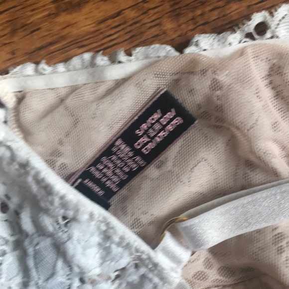 Victoria’s Secret bralettes - Picture 4 of 10